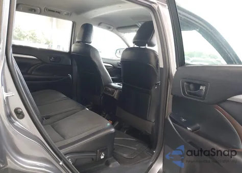 2016 Toyota Highlander Le Plus V6 z USA, uszkodzony, nr VIN 5TDZKRFH9GS176328